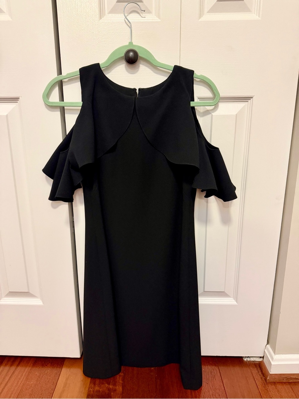 Vince Camuto Black Cold-Shoulder Ruffle above the knee Dress